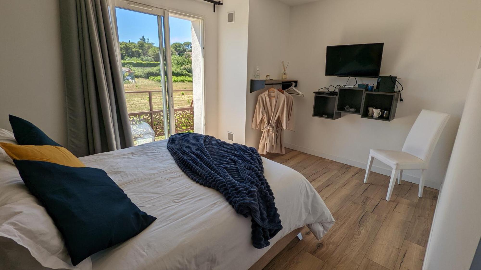 Chambre L A Tavel Екстер'єр фото